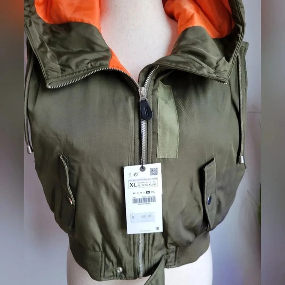 ZARA, New, Cropped Nylon Hooded Zip Front Army Green Khaki Puff Vest, Size XL - Picture 7 of 16